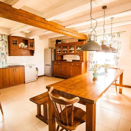 Holiday House Folwark Jelen Poniklica Exterior photo