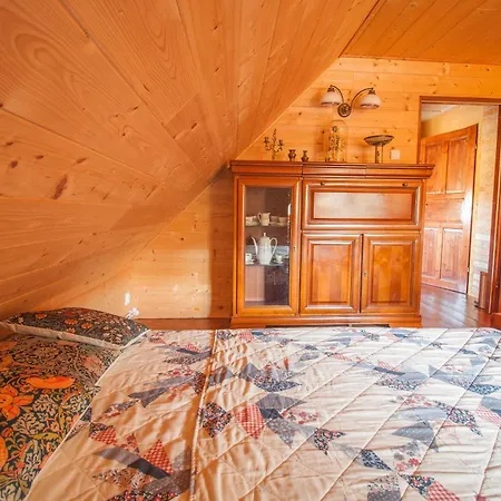Holiday House Folwark Jelen Poniklica Exterior photo