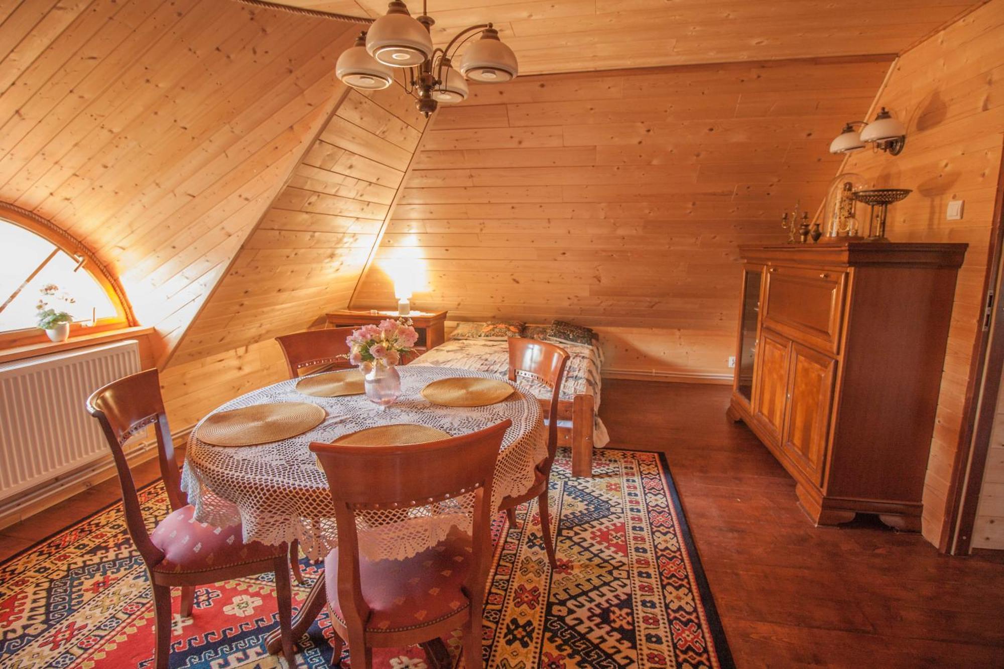 House Folwark Jelen Holiday home *